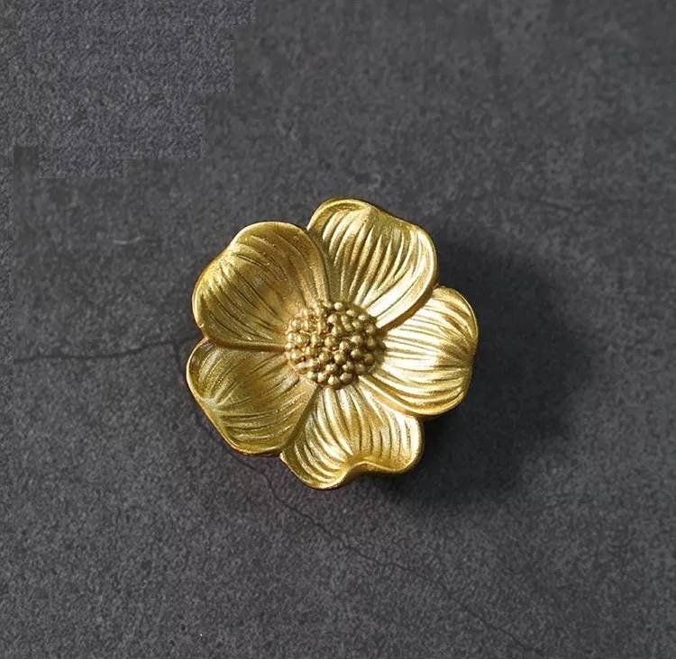 Gold wild rose flower door handle/Blossom flower cabinet pull/Gold flower Drawer Handle/Bedroom furniture hardware/Flower shaped door knob
