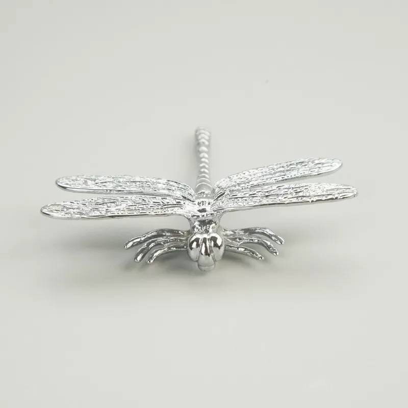 Silver dragonfly cabinet pull/Dragon fly drawer knob/Silver Dragonfly drawer handle/silver furniture hardware/silver dragonflies door knob