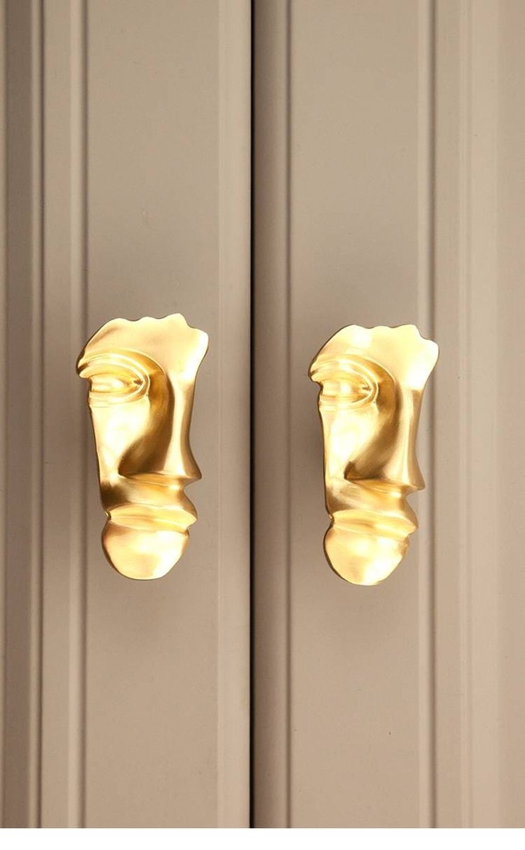 Gold brass face shaped sculpture cabinet handle/Gold abstract art door handle/Unique statue face drawer handle/unusual furniture hardware