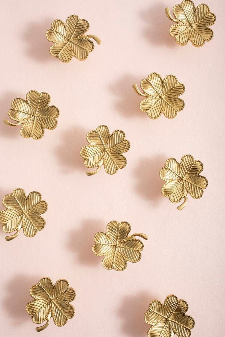 Lucky gold four leaf clover shaped cabinet pull/Shamrock shaped drawer knob/Clover leaf design door handle/Solid brass furniture hardware