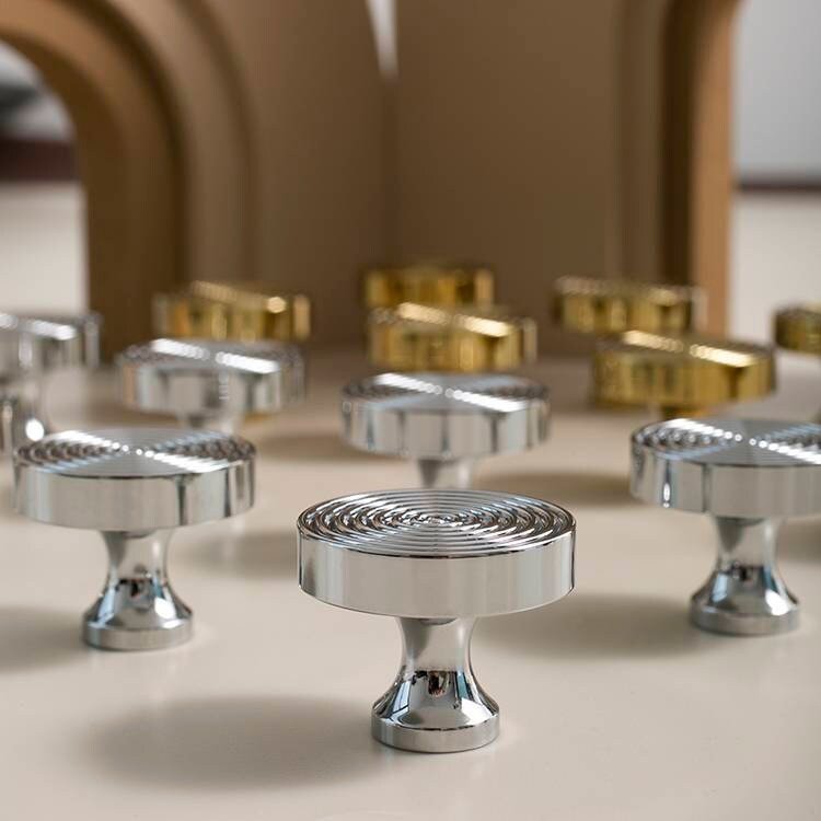 Chunky shiny silver echo pattern drawer handle/silver furniture hardware/Mid century modern drawer knob/silver retro style cabinet pull