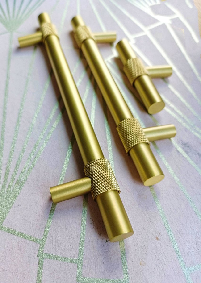 Matt gold with textured detail cabinet bar handle/Brass drawer pull/gold knurled cabinet pull/Brass furniture hardware/kitchen hardware