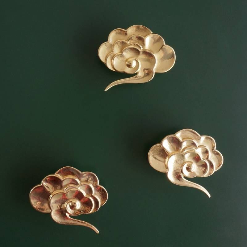 Shiny Golden floating cloud shaped door handles in left or right facing design solid brass Cabinet Pull Knob furniture hardware upcycling