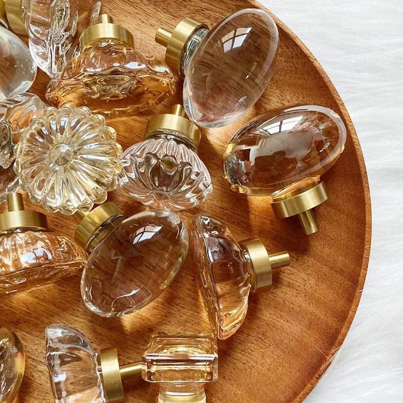 Mid century modern clear crystal cabinet pull/Transparent  oval shaped door knob/crystal furniture hardware/vintage style egg shaped handle