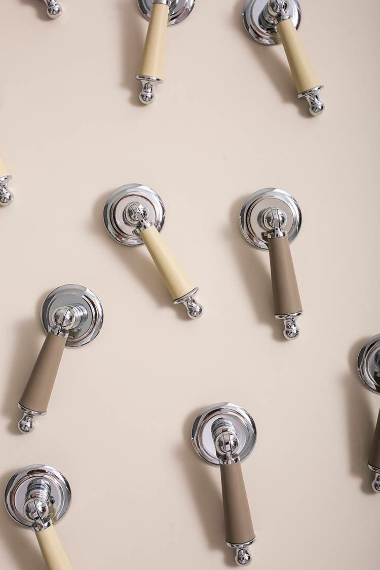 Neutral colour leather and silver drop drawer handle/Silver brown and cream leather drop cabinet pull/Chrome drop handle wrapped in leather