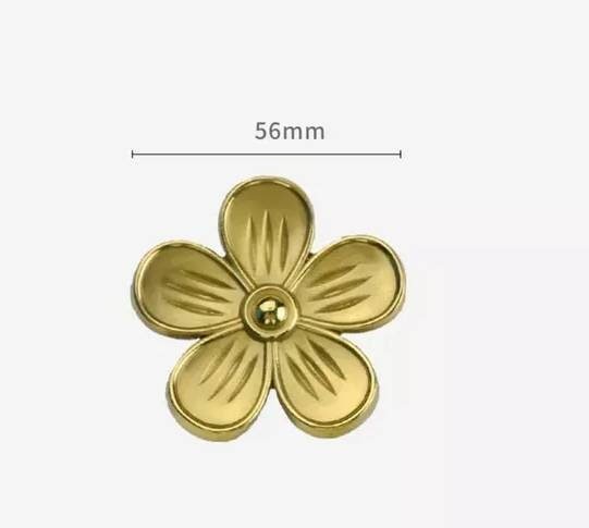 Big gold brass daisy cabinet handle/Brass daisy flower drawer pull/Gold brass flower power door knob/bedroom furniture hardware/70's decor