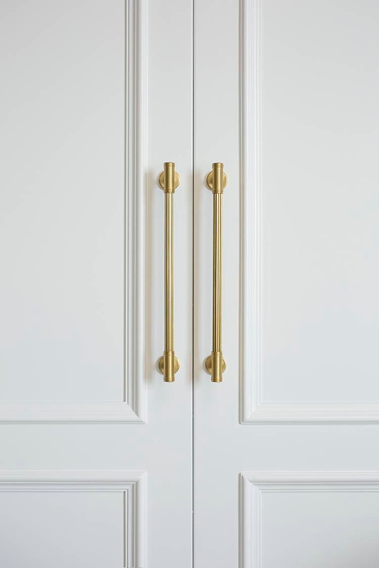 Matte gold line texture bar handle/Gold cabinet pull with round feet/Brass door handle/bar drawer pull/furniture hardware/home improvement