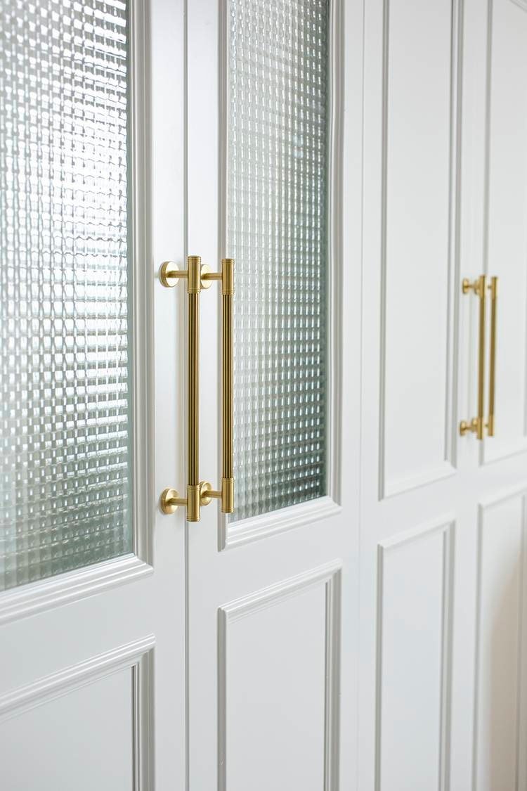 Matte gold line texture bar handle/Gold cabinet pull with round feet/Brass door handle/bar drawer pull/furniture hardware/home improvement