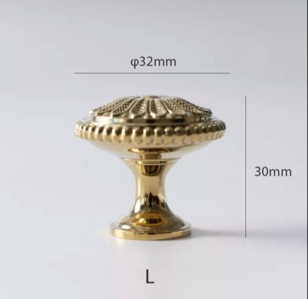 Shiny gold or silver antique style drawer pull/Ornate Edwardian daisy design door handle/Arts and craft inspired flower pattern cabinet knob