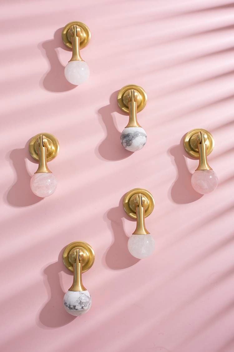 Gold stone ball drop handle in rose quartz, white quartz and marble/Gemstone drawer pull/Semi precious stone cabinet pull/Crystal handle