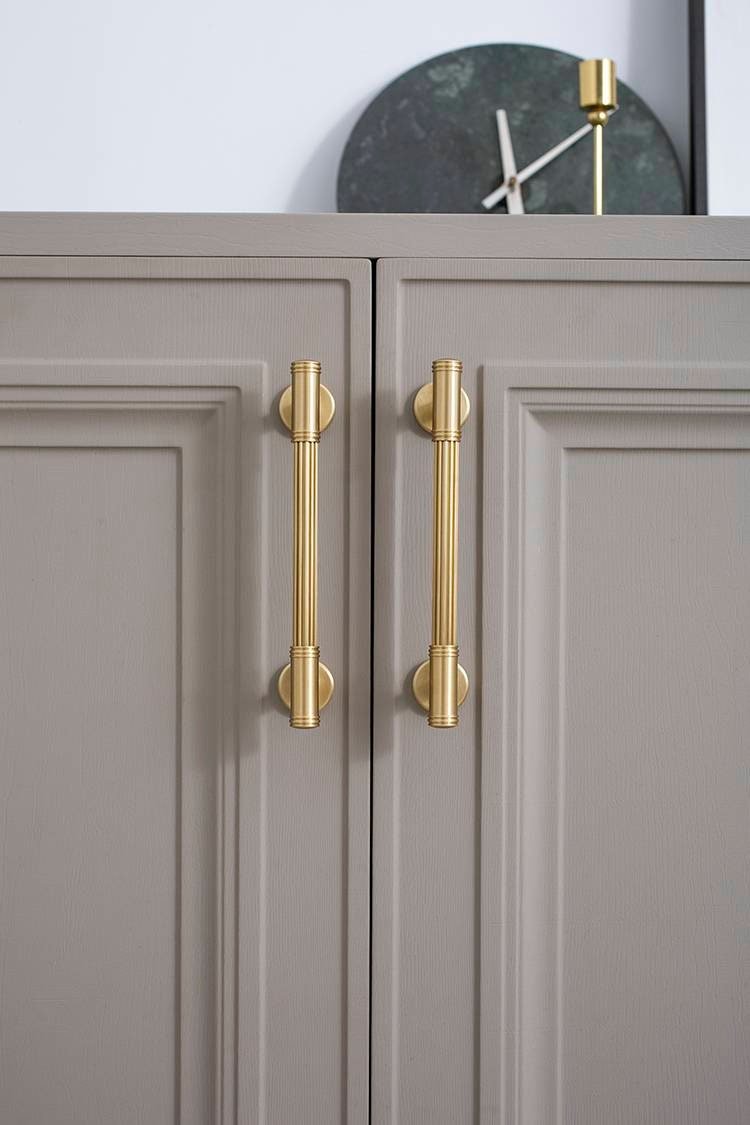 Matte gold line texture bar handle/Gold cabinet pull with round feet/Brass door handle/bar drawer pull/furniture hardware/home improvement