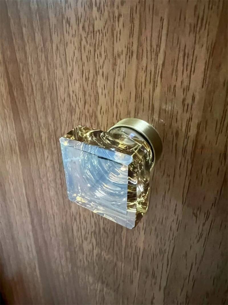 Square cut golden crystal Cabinet Pull/Vintage style crystal drawer handle/Mid century modern crystal drawer knob/Retro style square handle