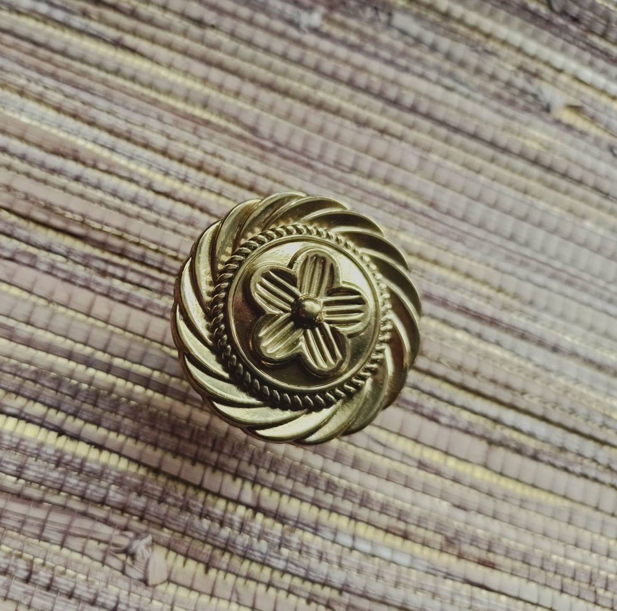 Brass art deco door knobs/retro cabinet pull/vintage brass door handle/mid century modern drawer handle/tear drop door knob/classic hardware