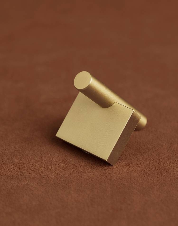 Gold brass bar with rectangle base drawer handle/modern gold gold brass hardware/gold brass cabinet pull/Gold kitchen hardware/Gold pulls