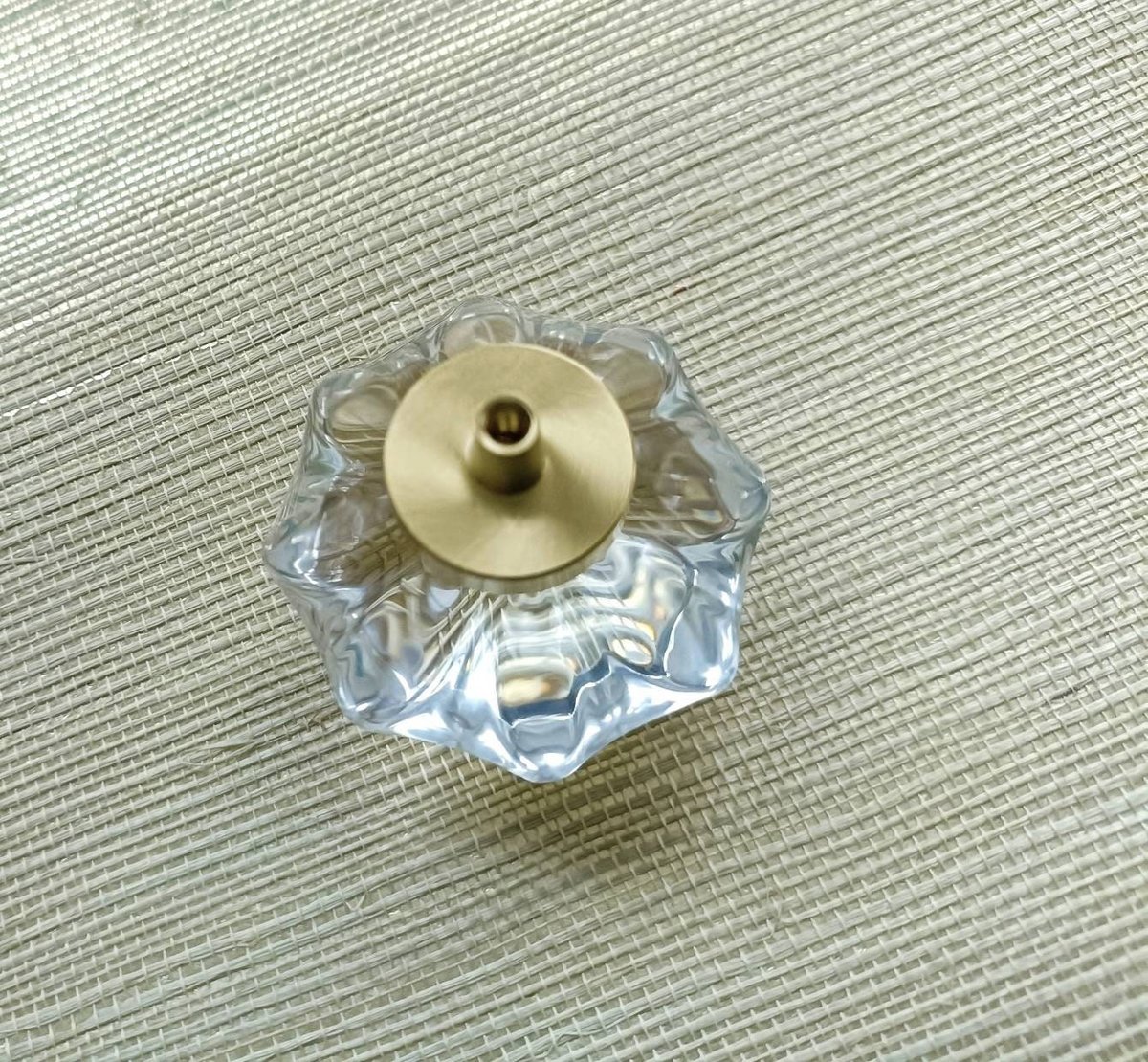 Mid century modern clear lucite cabinet pull/Transparent rounded star shaped door knob/Resin furniture hardware/vintage gran style handle