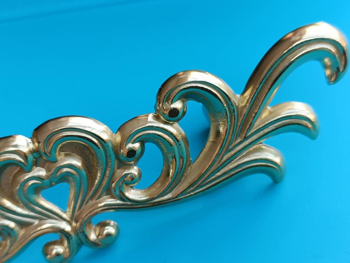 Ornate style solid brass cabinet pull/French style drawer handle/Brass furniture hardware/Gold vintage style door handle/Heart shaped pull