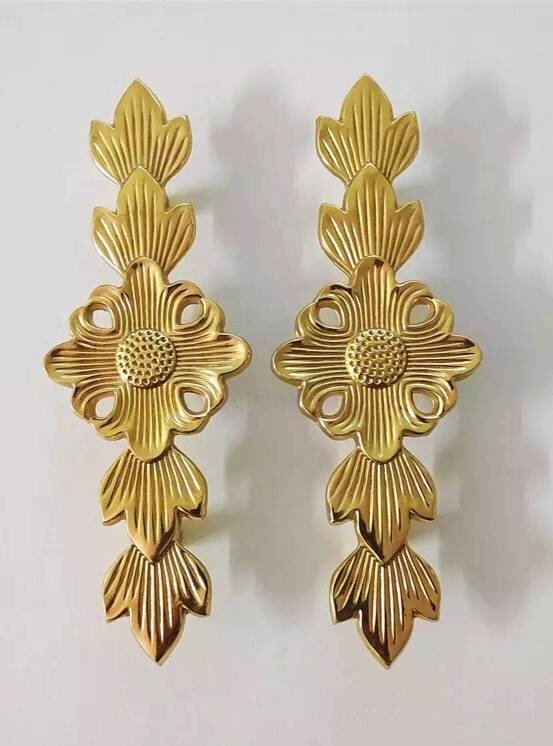 Decorative sun flower and leaf drawer pull/Gold sun flower cabinet handle/arts and crafts style handle/Ornate brass furniture hardware