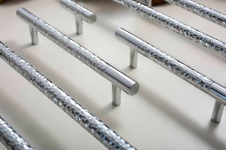 Glittery silver hammered cabinet bar handle/Shiny silver drawer pull/textured metal door handle/brass furniture hardware/kitchen hardware