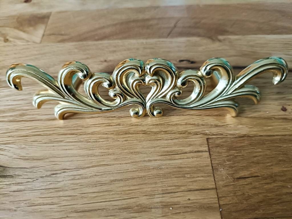 Ornate style solid brass cabinet pull/French style drawer handle/Brass furniture hardware/Gold vintage style door handle/Heart shaped pull