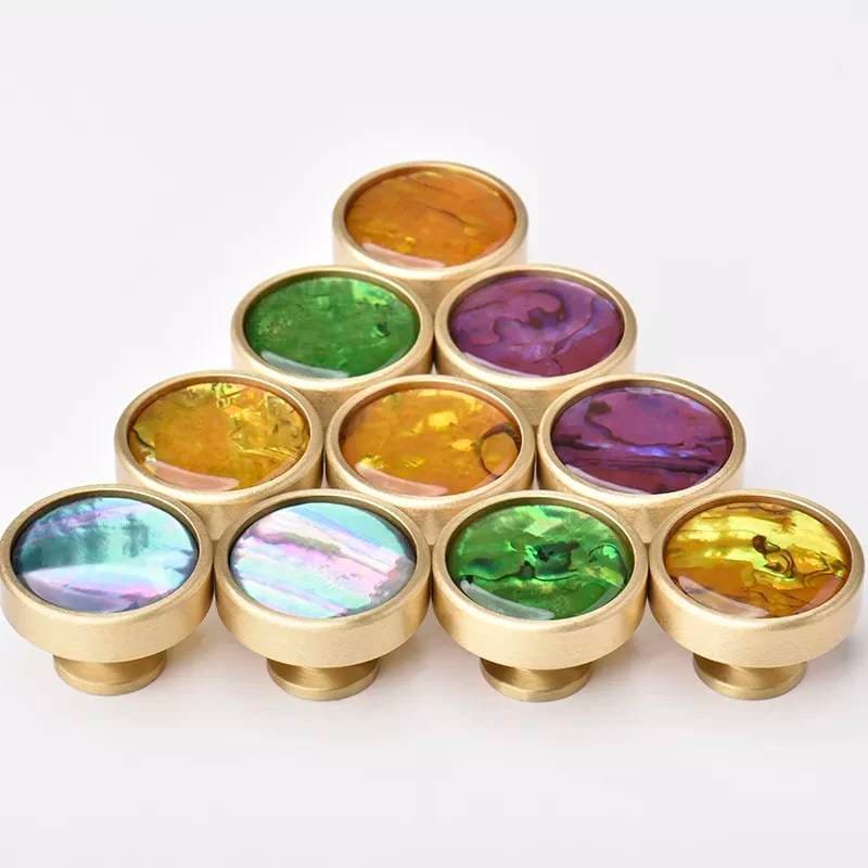 Bright coloured mother of pearl drawer pull/vibrant coloured pearl cabinet handle/shell door handle/furniture hardware/Pearl drawer knob