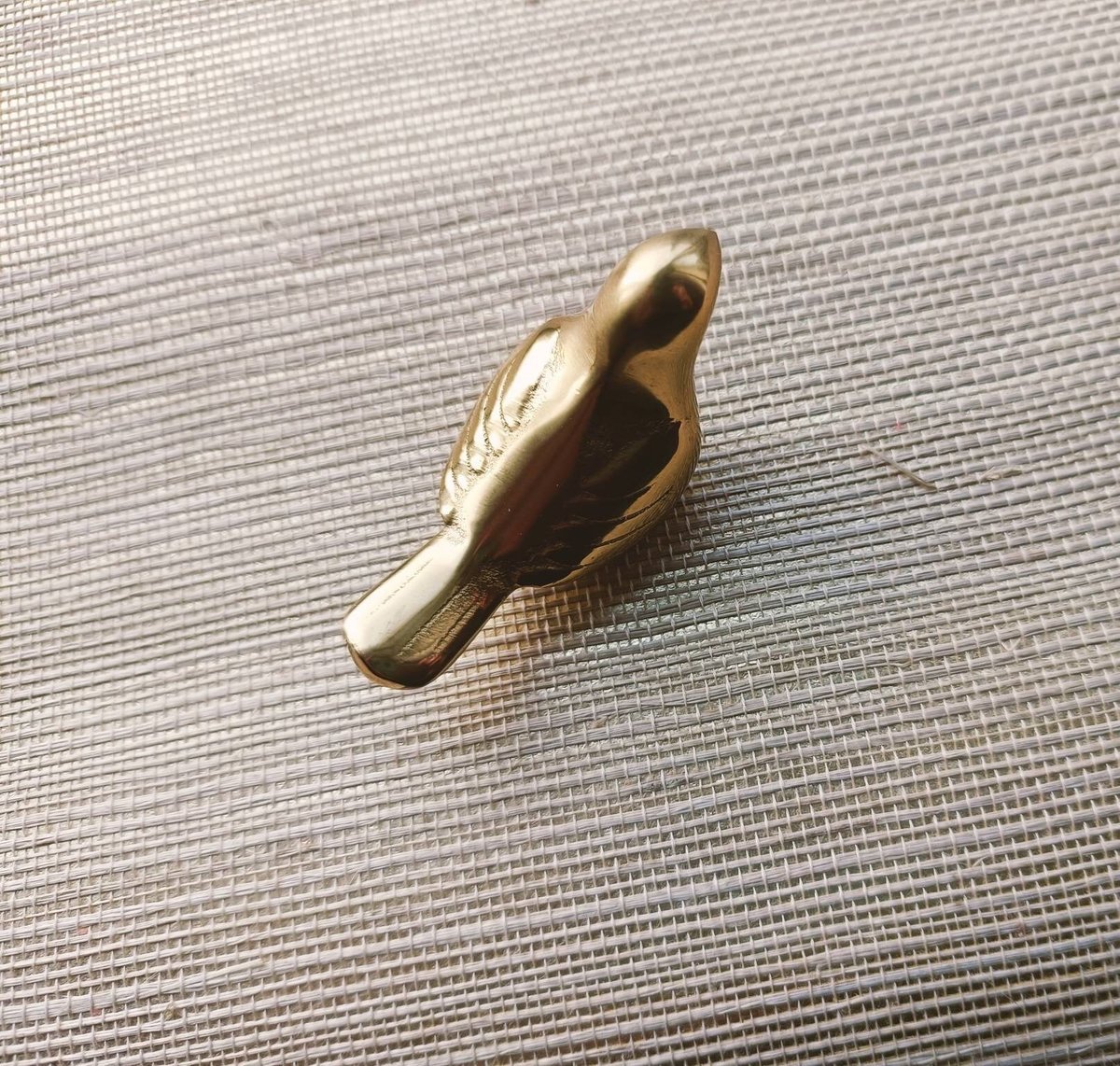 Small sleek gold bird drawer handle/Gold brass bird shaped cabinet pull/small chickadee door knob/nursery furniture hardware/Bird door knob