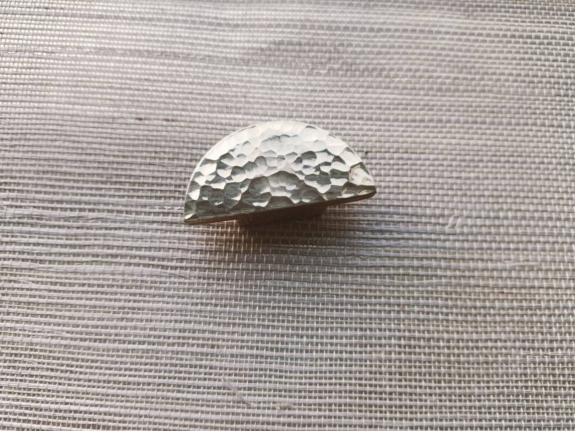 Hammered brass half circle drawer handle/Shiny textured brass semi circle cabinet pull/Gold demi lune door knob/Half circle brass handle