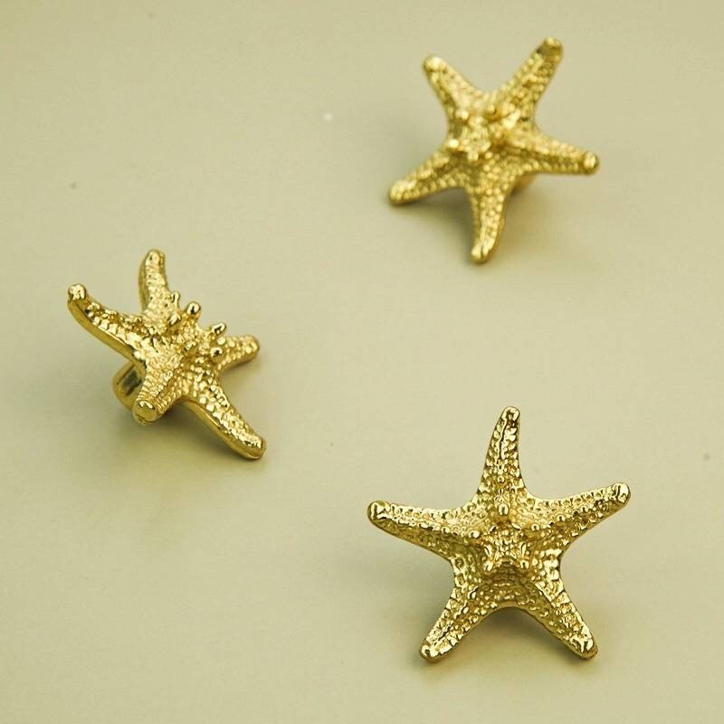 Detailed brass starfish drawer handle/Star fish cabinet pull/Gold beach themed door handle/Seaside decor drawer knob/gold furniture hardware