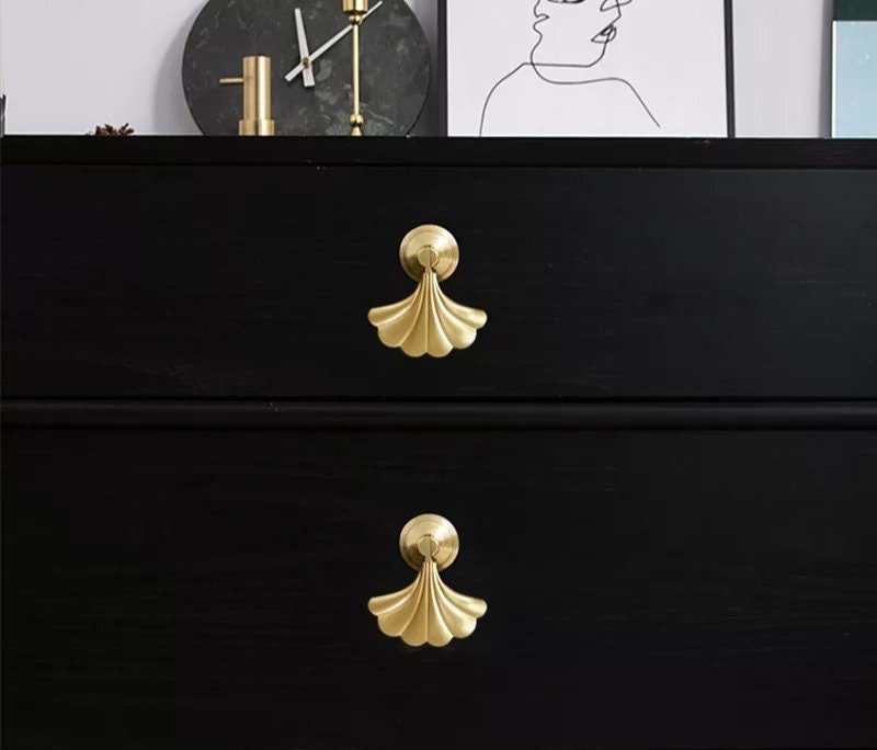 Gold mermaid tail drop drawer handle/Fin shape drop cabinet pull/brass screw-in drawer pull/gold furniture hardware/gold cabinet door handle