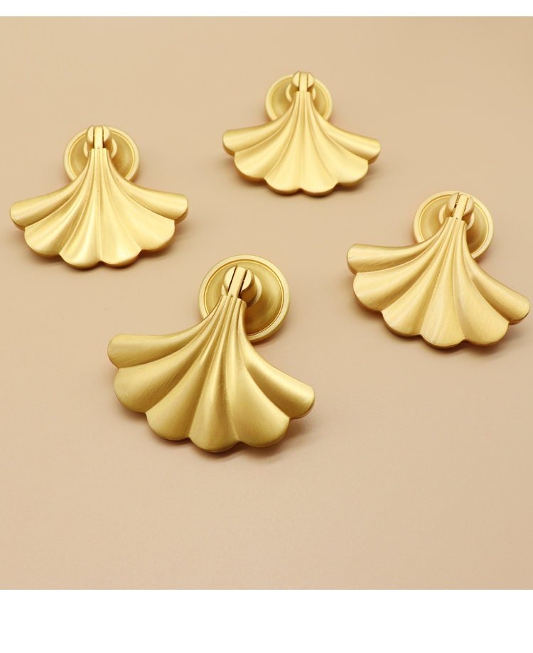 Gold mermaid tail drop drawer handle/Fin shape drop cabinet pull/brass screw-in drawer pull/gold furniture hardware/gold cabinet door handle