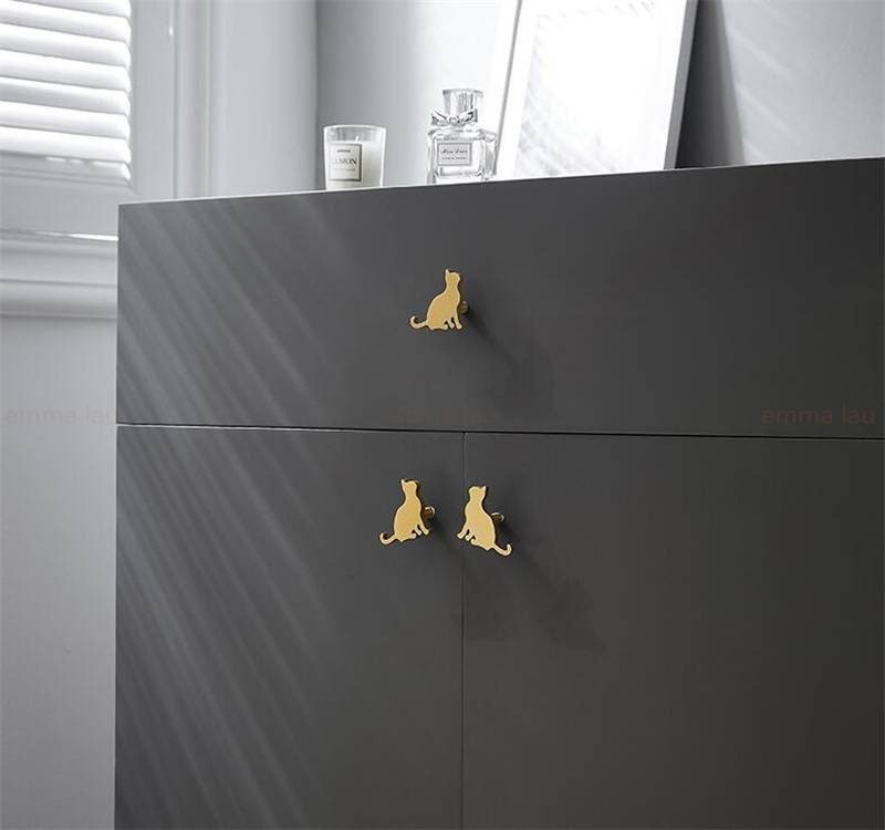 Gold solid brass cat cabinet pull/Gold cat shaped door handle/Cat design drawer pull/Unique gold brass furniture hardware/Screw in handle
