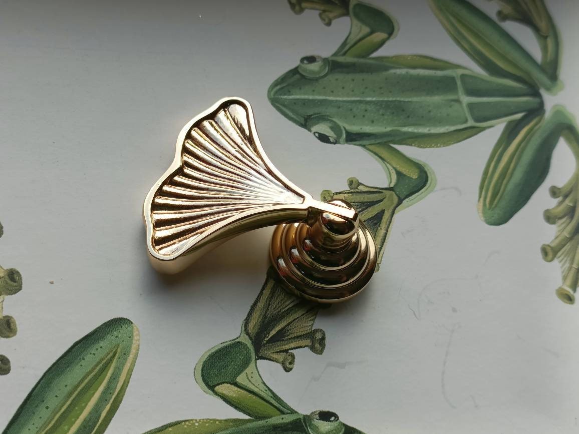Shiny gold ginkgo drop leaf drawer handle/leaf shaped cabinet pull/gold leaf drawer pull/gold furniture hardware/gold cabinet door handle