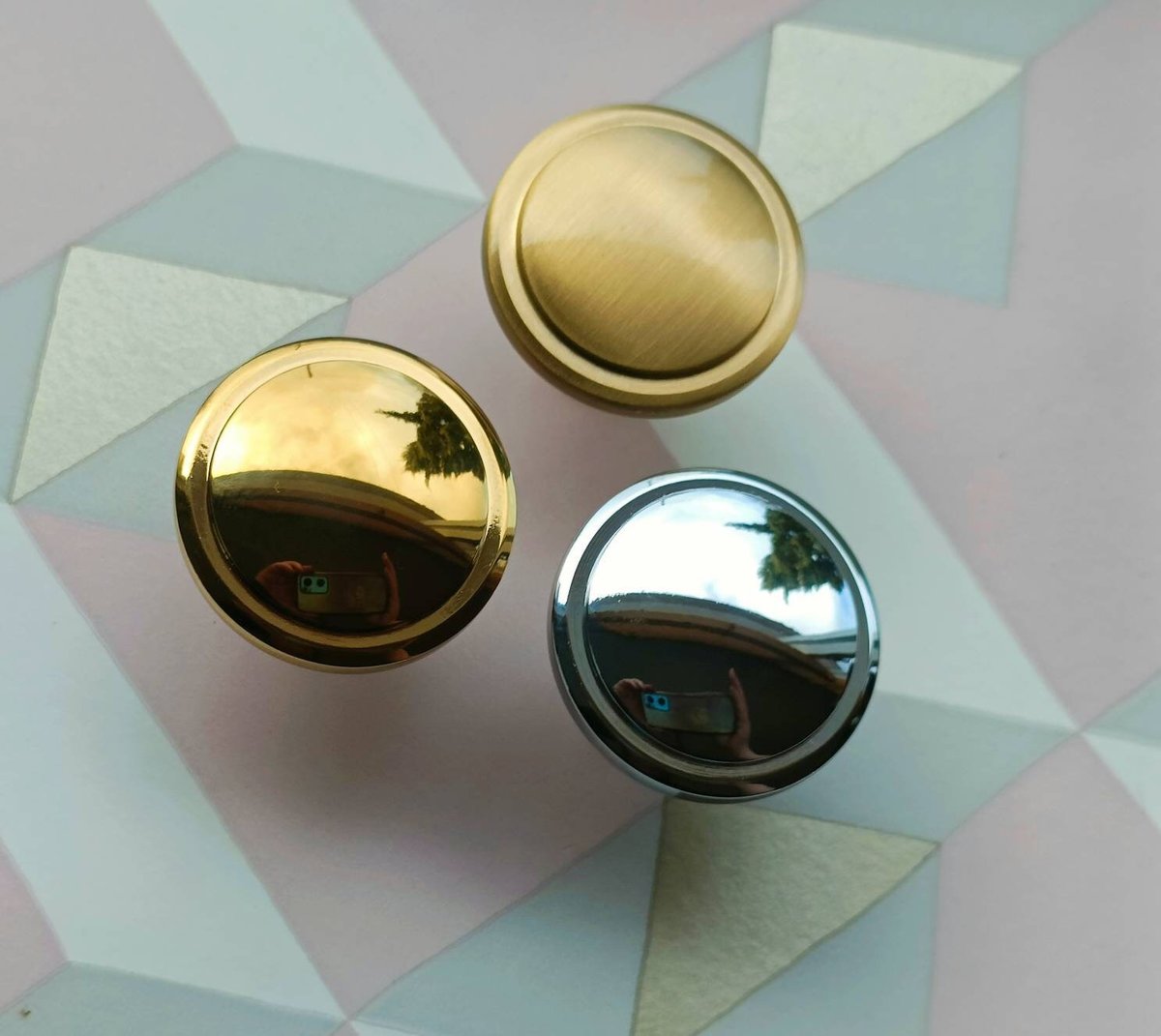 Classic shaped brass button door handle/round gold or silver cabinet pull/metal furniture hardware/round brass drawer knob/Brass door knob