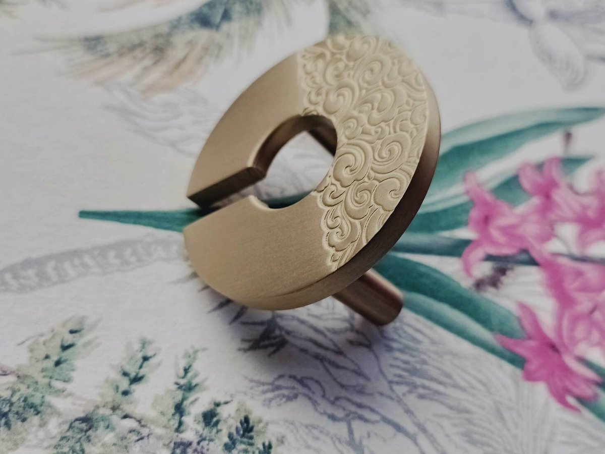 Round wave pattern drawer handle/Gold brass cabinet pull with sea pattern/Gold Brass door knob/Gold furniture hardware/Oriental style handle