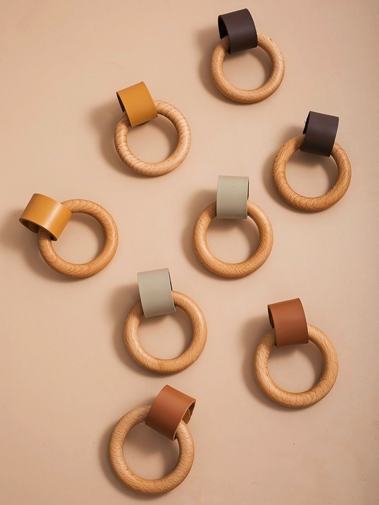 Leather and wooden ring drawer knob/Retro style leather and wood drawer handle/Leather and Wood cabinet pull/Mid century modern drawer pull