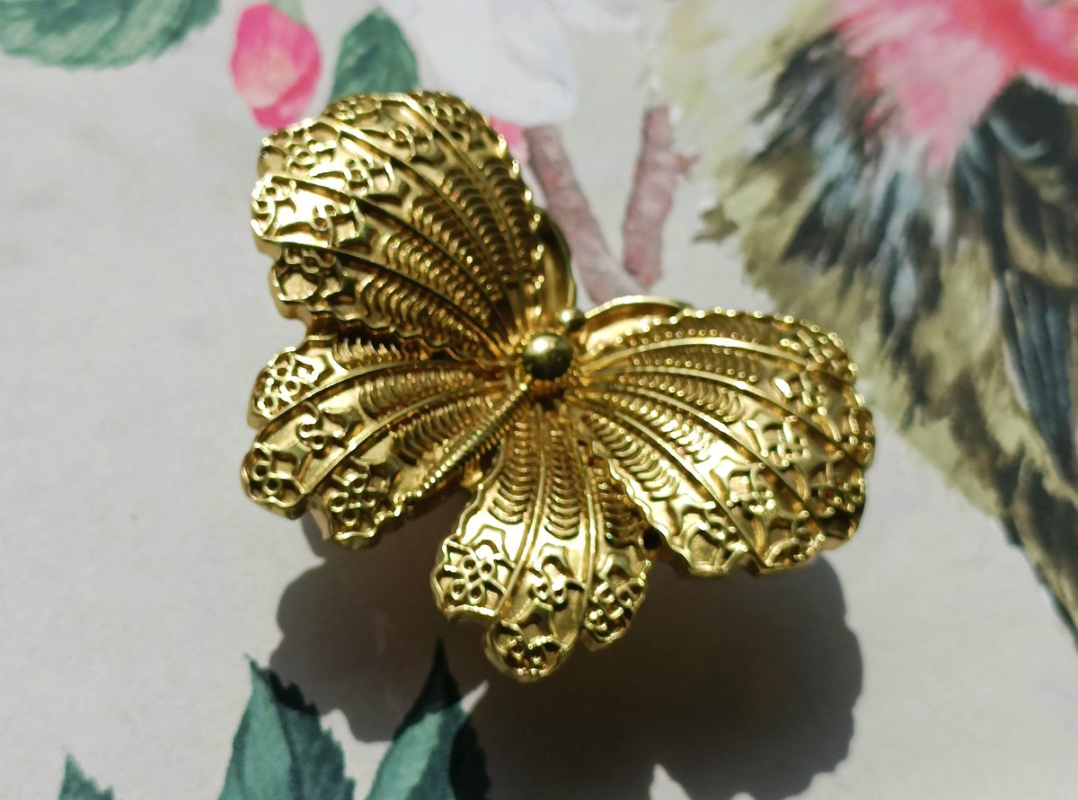 Gold Brass butterfly cabinet handle/Shiny gold butterfly cabinet pull/butterfly door handle/gold butterfly knob/Gold furniture hardware