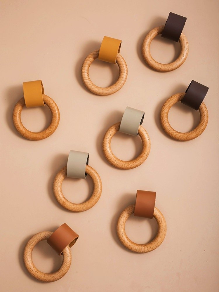Leather and wooden ring drawer knob/Retro style leather and wood drawer handle/Leather and Wood cabinet pull/Mid century modern drawer pull