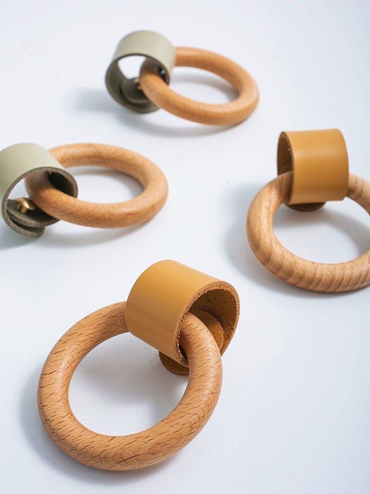 Leather and wooden ring drawer knob/Retro style leather and wood drawer handle/Leather and Wood cabinet pull/Mid century modern drawer pull