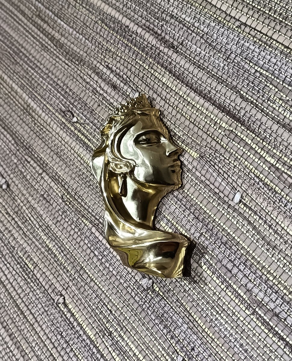 Gold brass Aphrodite cabinet handle/Gold Goddess door handle/Beautiful lady drawer handle/Unique furniture hardware/Woman door handle