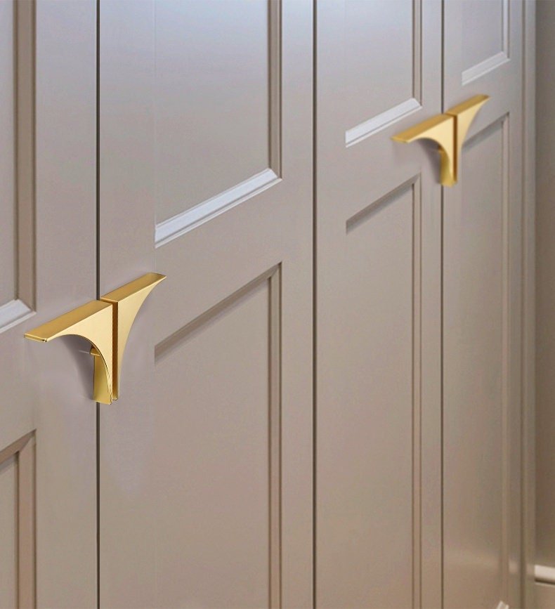 Gold curved triangle cabinet pull/Geometric drawer handle/Flush finish drawer pull/Modern furniture hardware/Gold kitchen decor/IKEA hack
