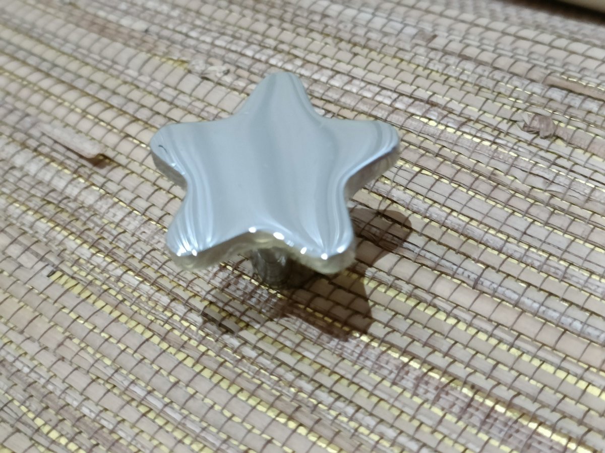 Silver star door handle/Star drawer knob/home improvement cabinet pull/night sky nursery decor/Silver star drawer handle/IKEA hack door knob