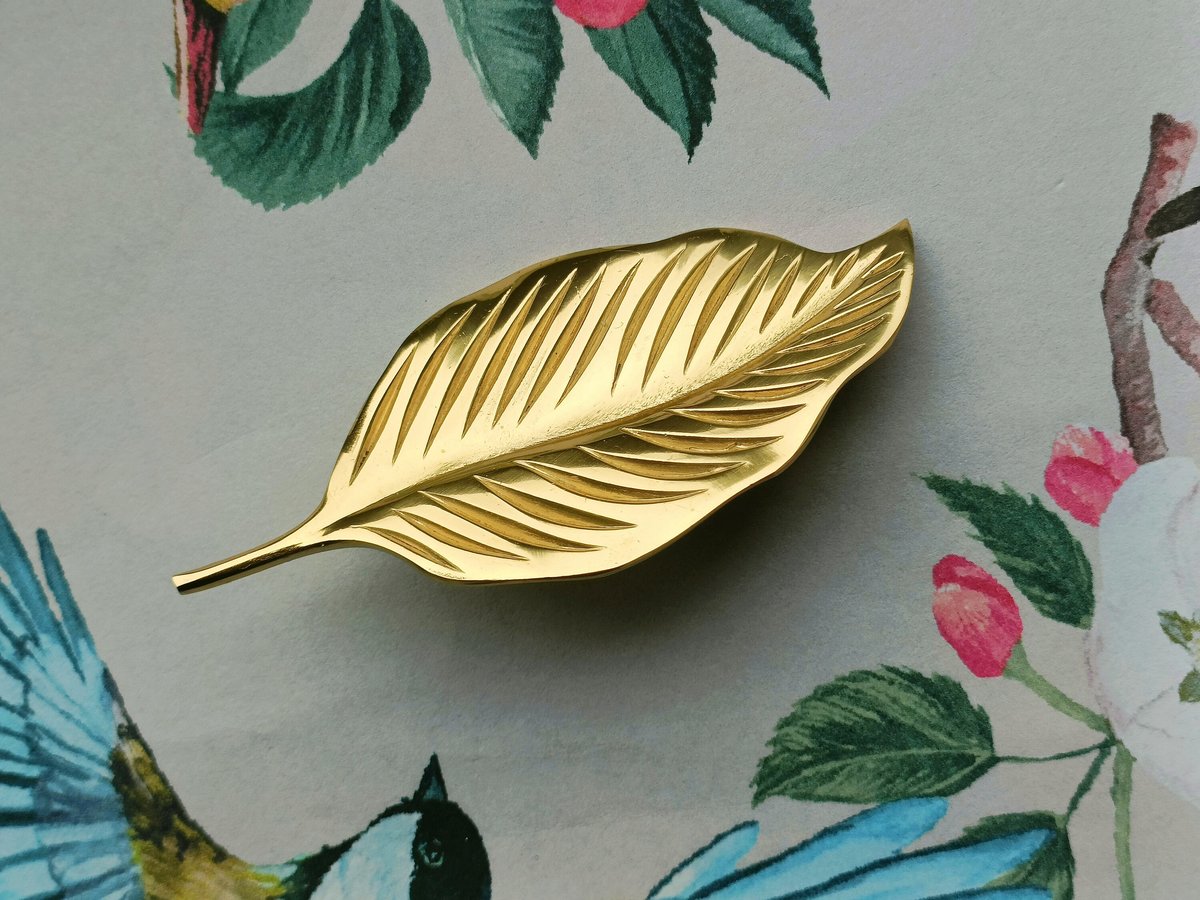 Shiny gold brass leaf cabinet handle/Gold Autumn leaf drawer pull/Gold leaves door handle/Fall leaf drawer knob/gold furniture hardware