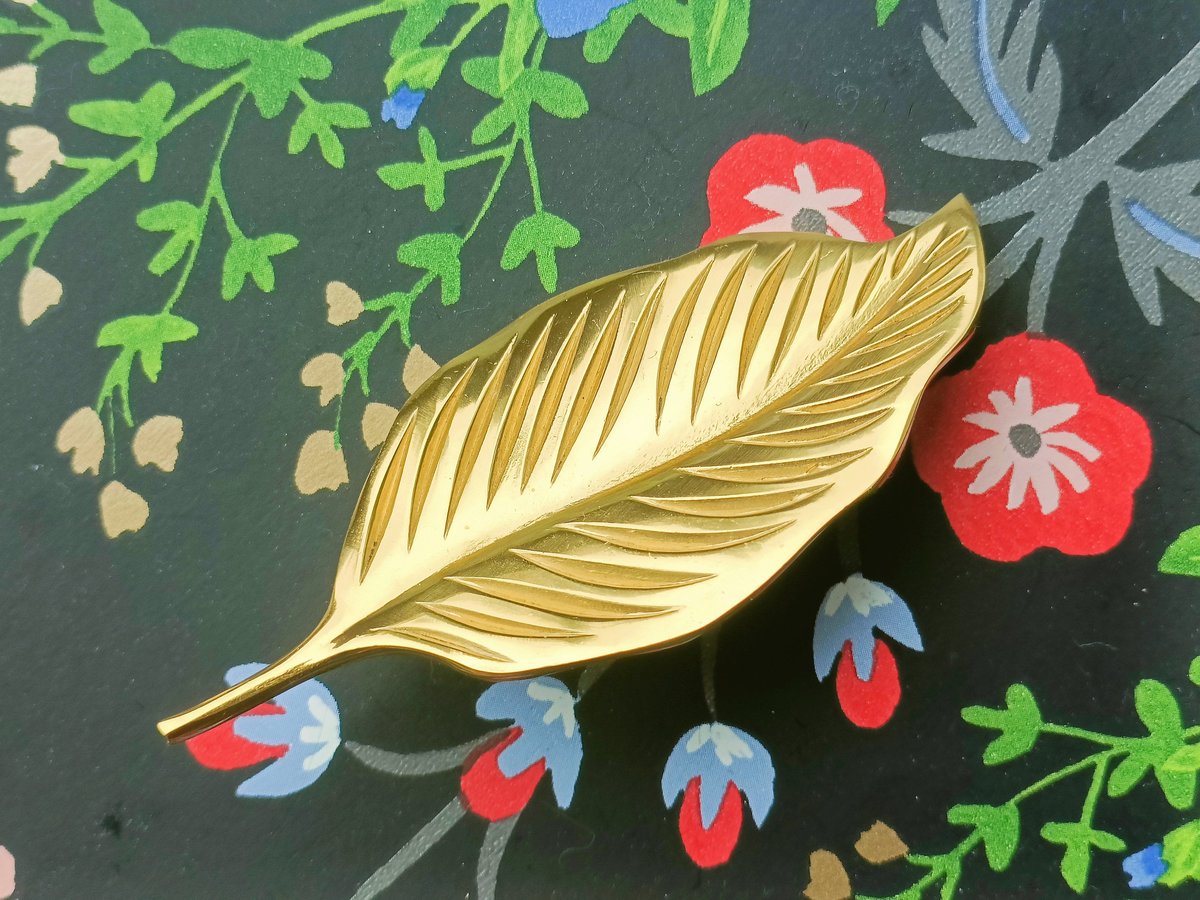Shiny gold brass leaf cabinet handle/Gold Autumn leaf drawer pull/Gold leaves door handle/Fall leaf drawer knob/gold furniture hardware