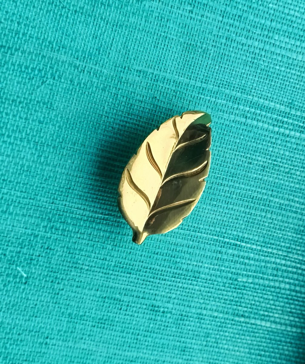 Polished gold brass leaf cabinet handle/Gold Autumn leaf drawer pull/Gold leaves door handle/Fall leaf drawer knob/gold furniture hardware