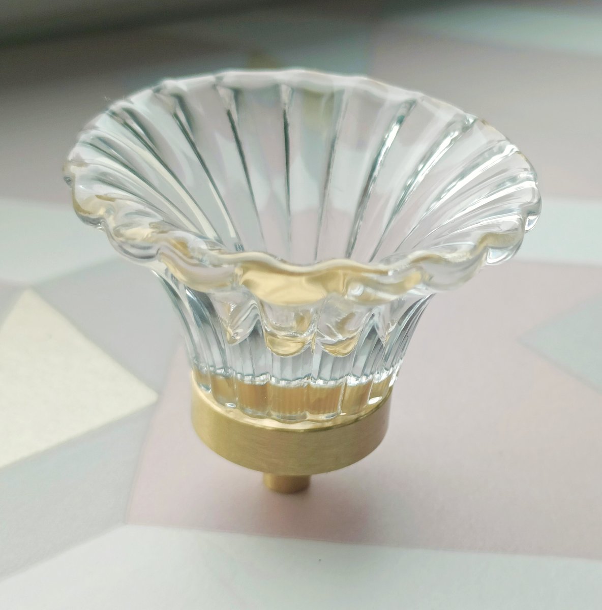 Transparent lucite and brass cabinet pull/Vintage style resin door knob/Gold brass furniture hardware/Pretty vintage style drawer handle