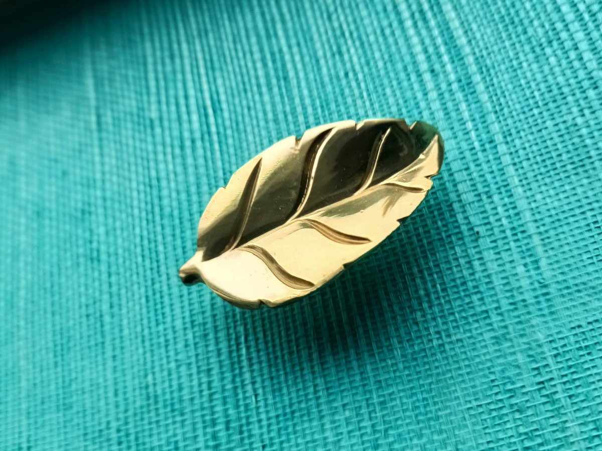 Polished gold brass leaf cabinet handle/Gold Autumn leaf drawer pull/Gold leaves door handle/Fall leaf drawer knob/gold furniture hardware