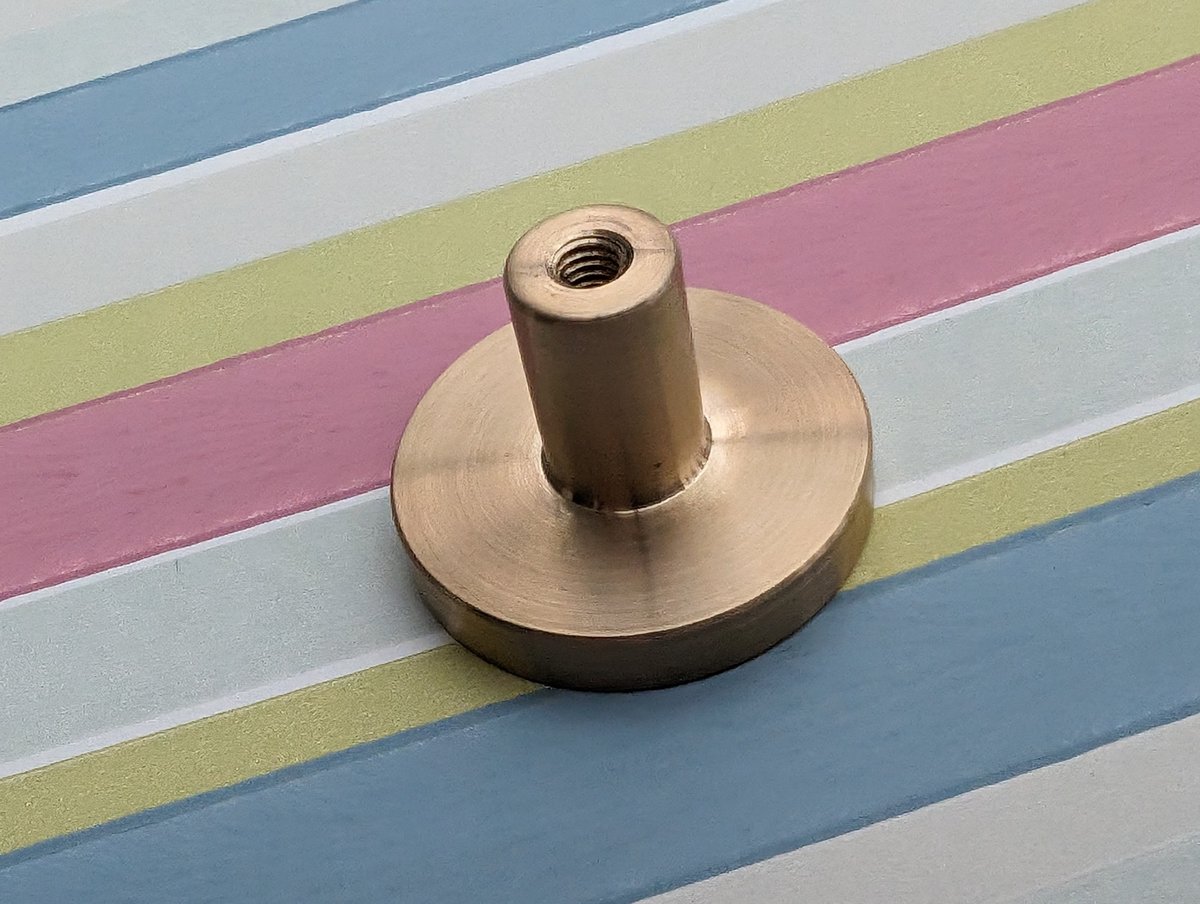 Gold rim white mother of pearl drawer pull/shell cabinet handle/white pearl drawer knob/round white pearl door handle/brass and pearl handle