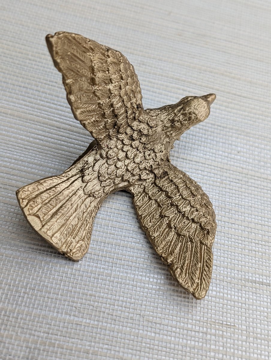 Gold brass dove of peace drawer handle/Gold brass dove shaped cabinet pull/Flying bird shaped door knob/brass furniture hardware/bird handle