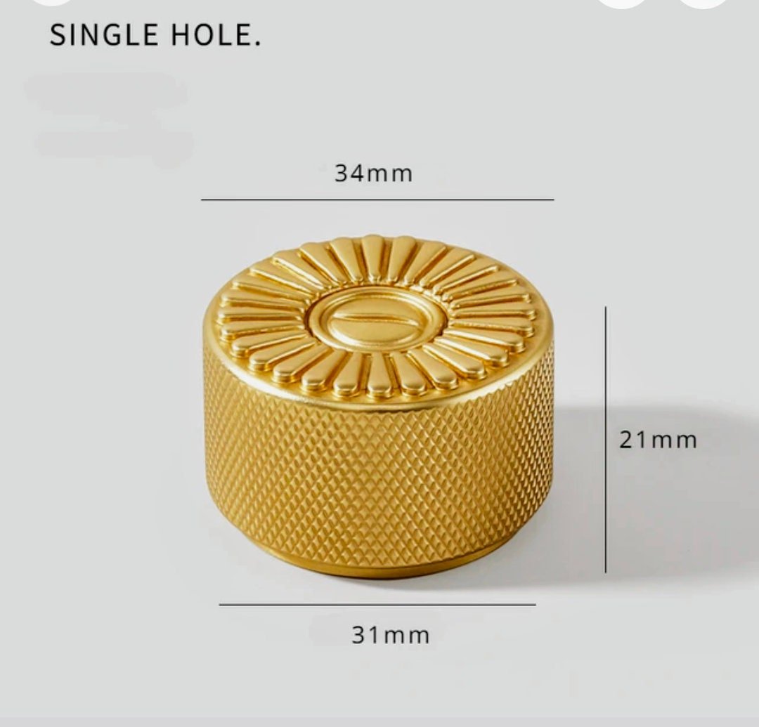 Classic style solid brass drawer knob/Ornate gold cabinet pull/Gold door knob/Gold drawer pull/furniture hardware/cabinet renovation/Texture