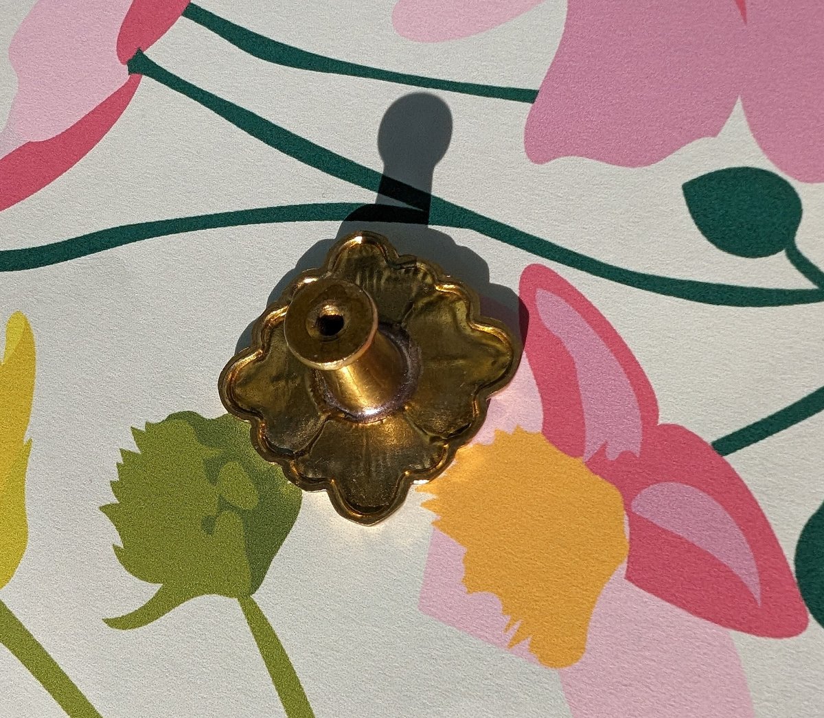Arts and crafts style sun flower drawer handle/Gold sun flower cabinet handle/Arts and crafts style door knob/Gold brass furniture hardware