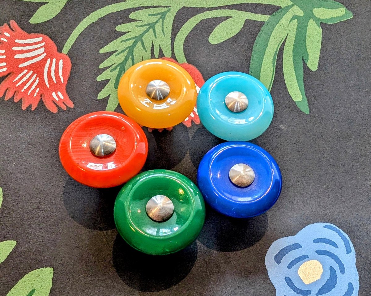 Round bright color resin drawer handles/Green, blue, red and yellow cabinet pull/Round resin door knob/Primary colour drawer knob/MCM